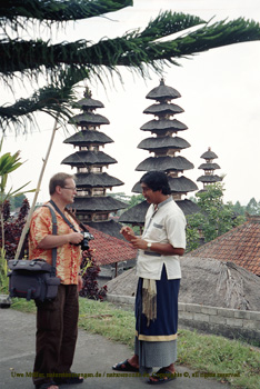 November 2004 in Bali